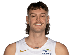 卢克·特拉弗斯